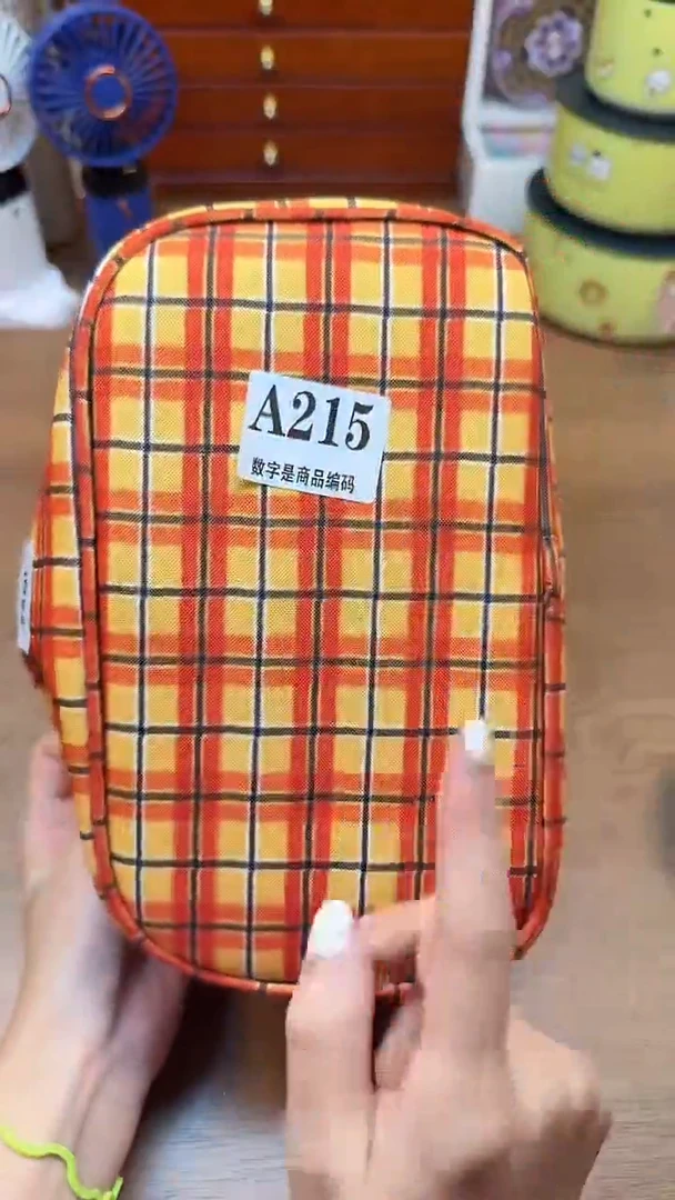 瓷片哈哈哈哈哈哈哈哈哈83