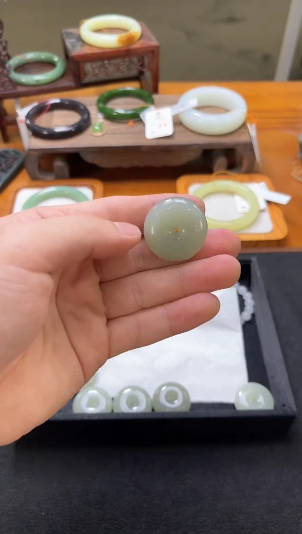 吊坠(不含链)未镶嵌和田玉且末青白 平安扣 9