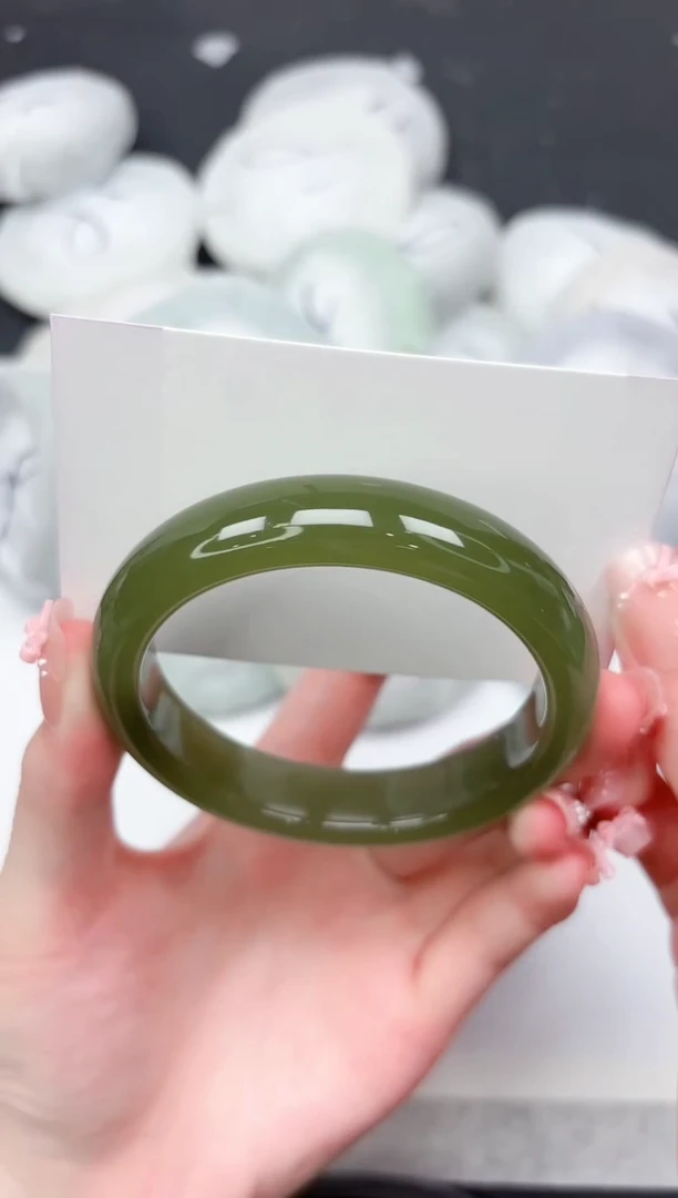 未镶嵌手镯石英质玉155-60.2