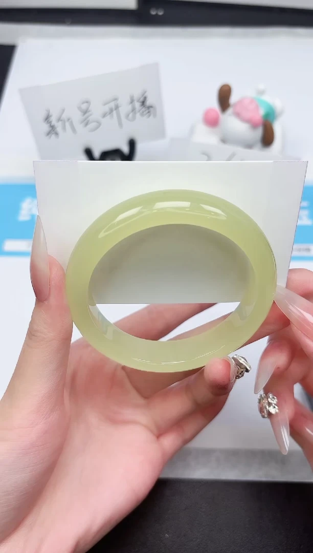 石英质玉手镯未镶嵌226-58.2