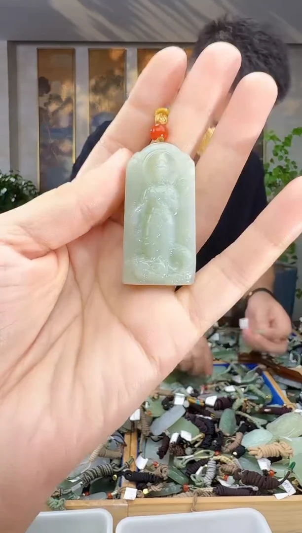 未镶嵌和田玉挂件拍一发一