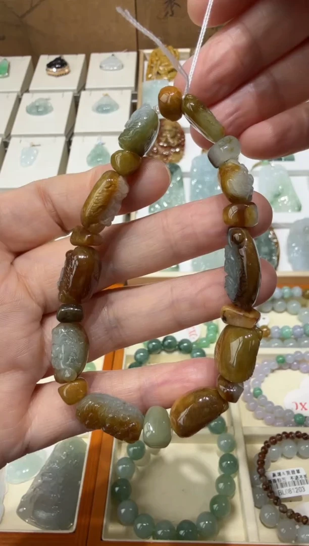 未镶嵌挂件翡翠A货翡翠多样性孤品