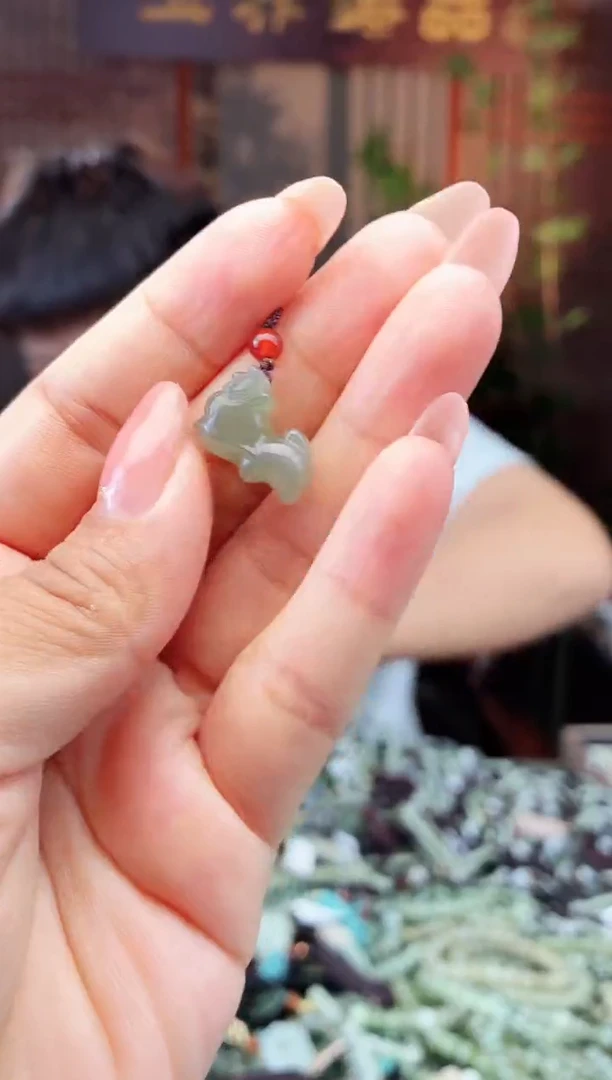 未镶嵌和田玉挂件多样性发货拍一发一