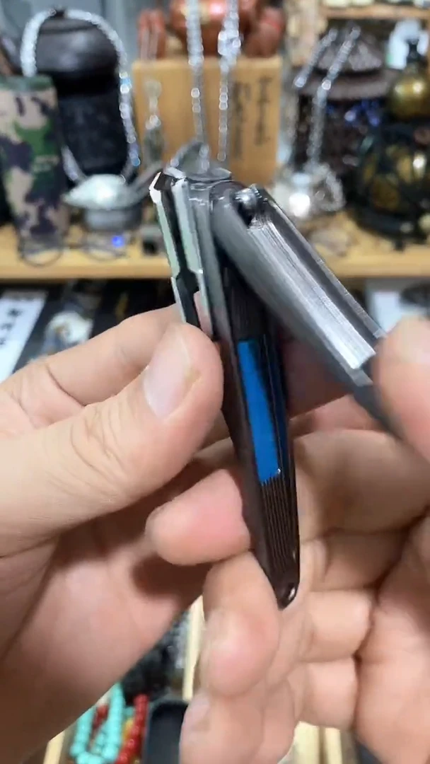 瓷片闪购商品  如图所示