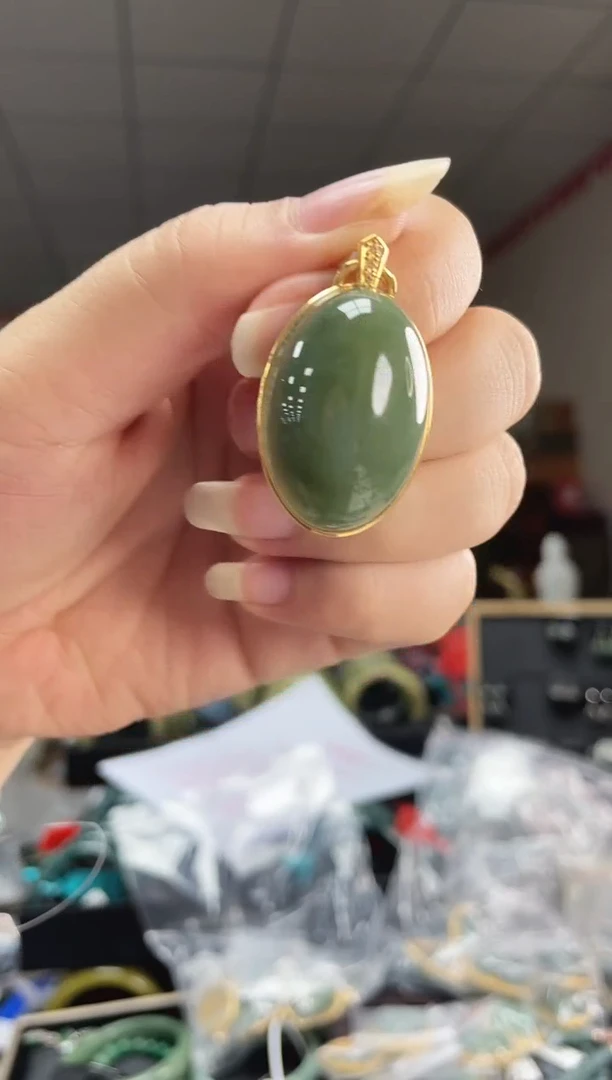和田玉18K金镶嵌吊坠(不含链)大蛋面吊坠 多样性发货