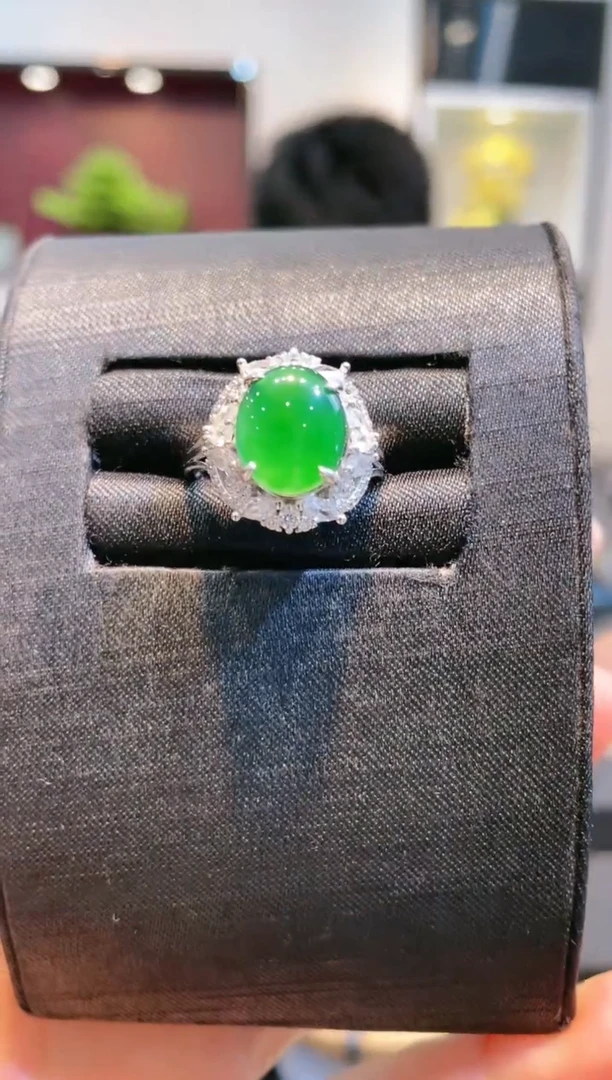 【闪购商品】翡翠颈饰银S925镶嵌A16天然A货翡翠戒指