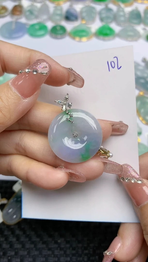 【闪购商品】翡翠颈饰18K金镶嵌天然A货翡翠 102