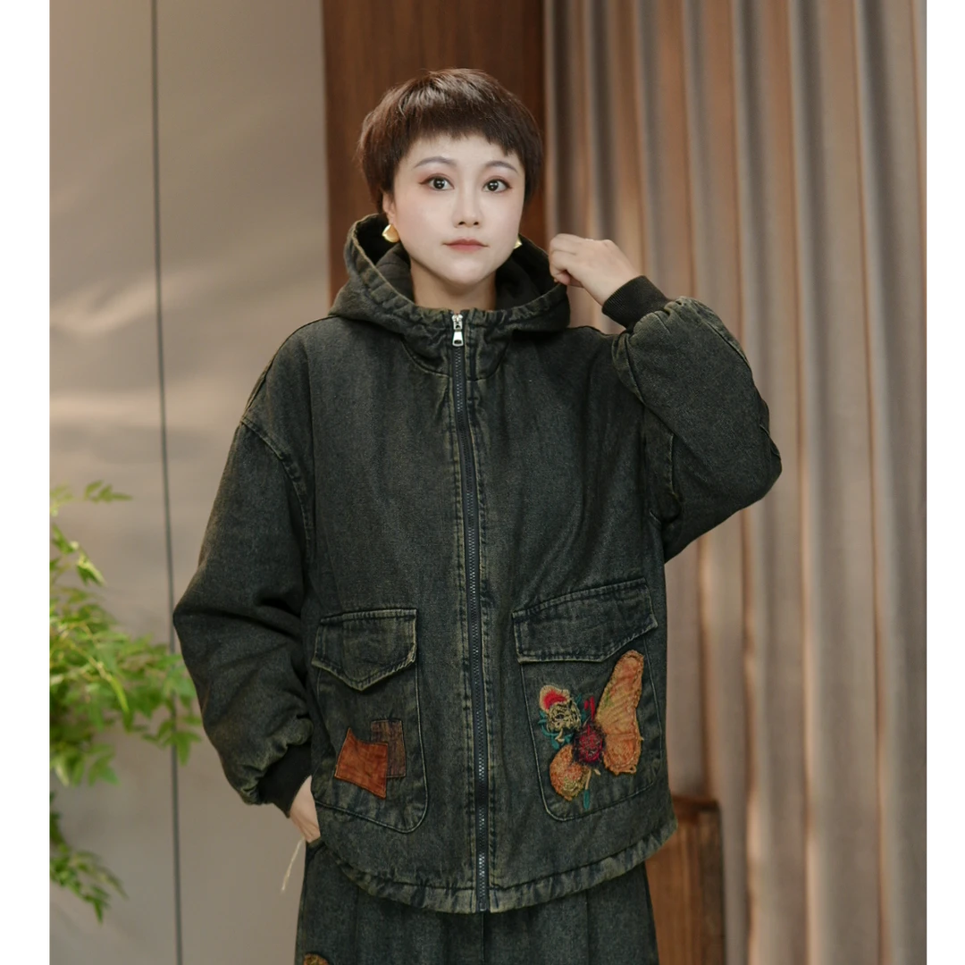 `秋冬重工刺绣连帽牛仔棉衣