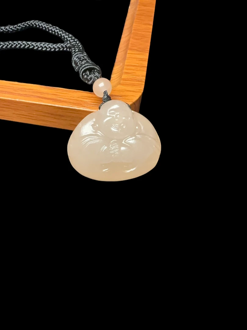 精雕冰藕粉抱抱佛吊坠-068多样性发一个