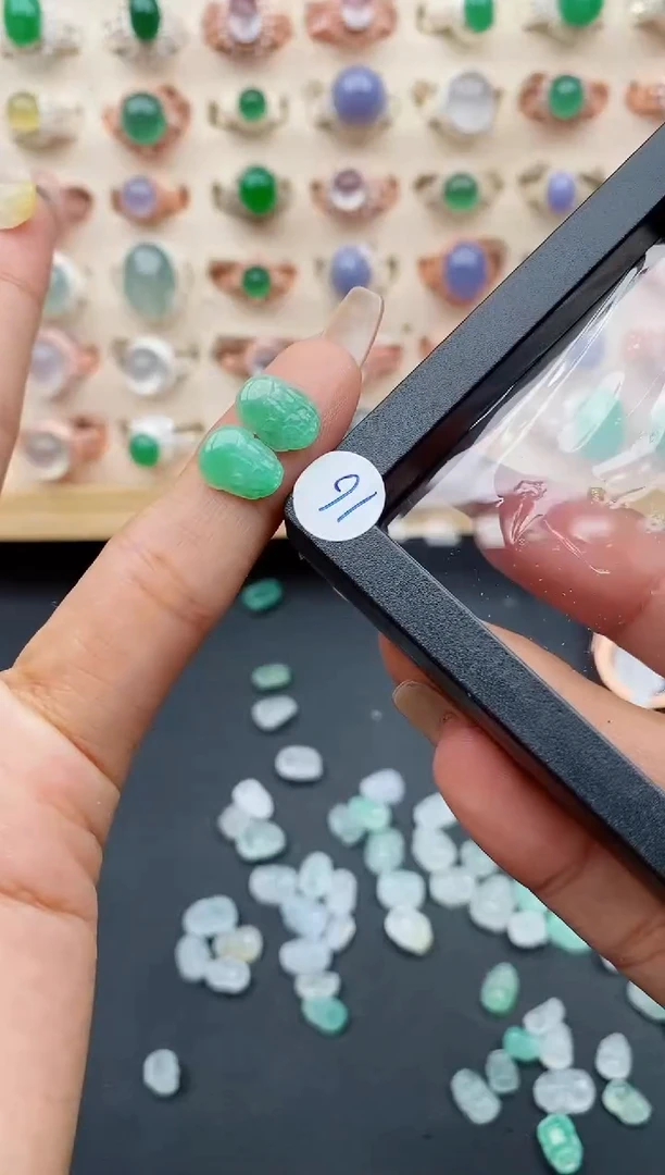 翡翠裸石缅甸天然A货翡翠