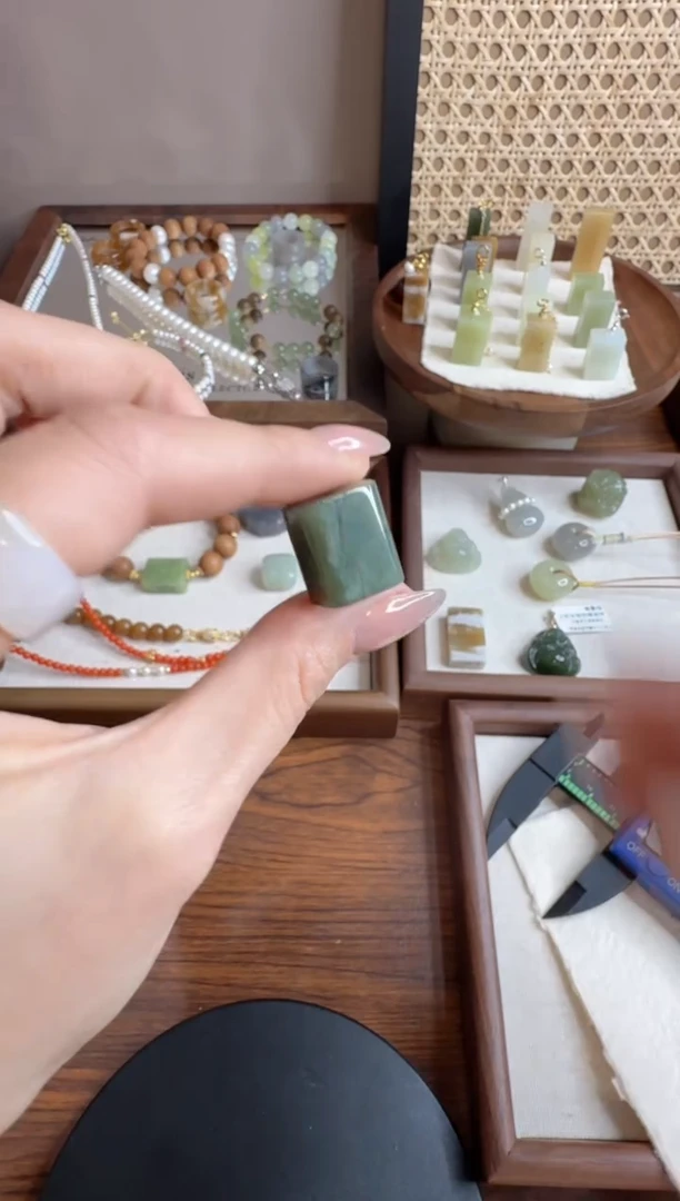 颈饰未镶嵌和田玉201