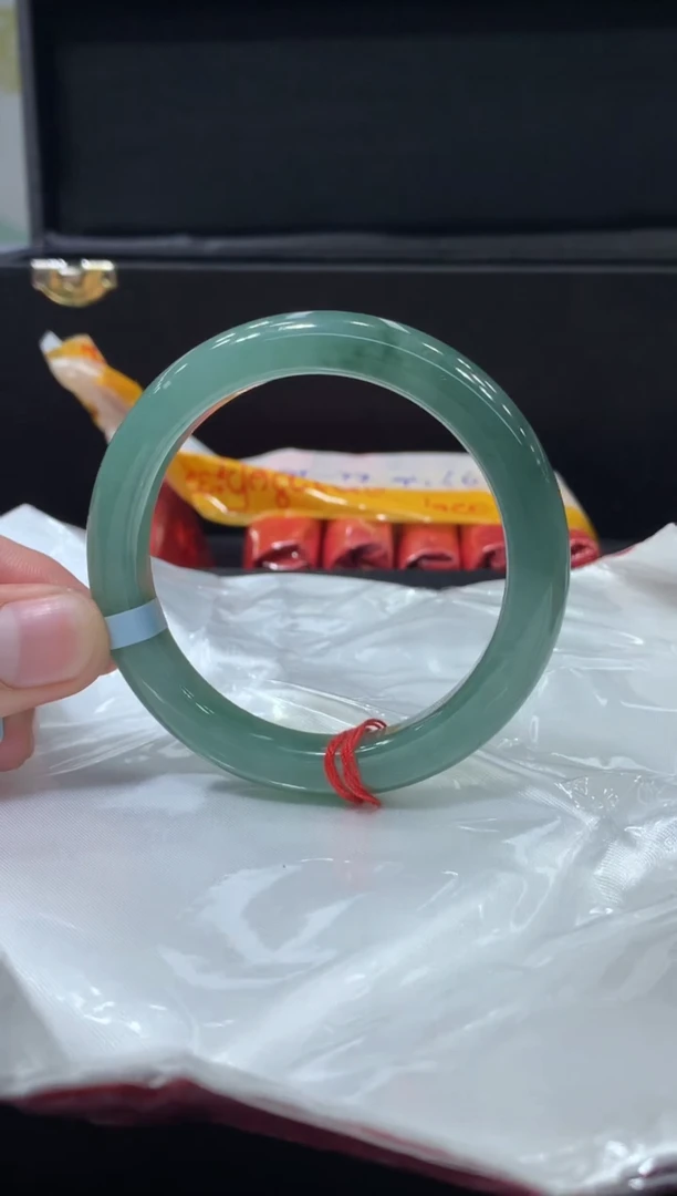 未镶嵌手镯翡翠翡翠手镯