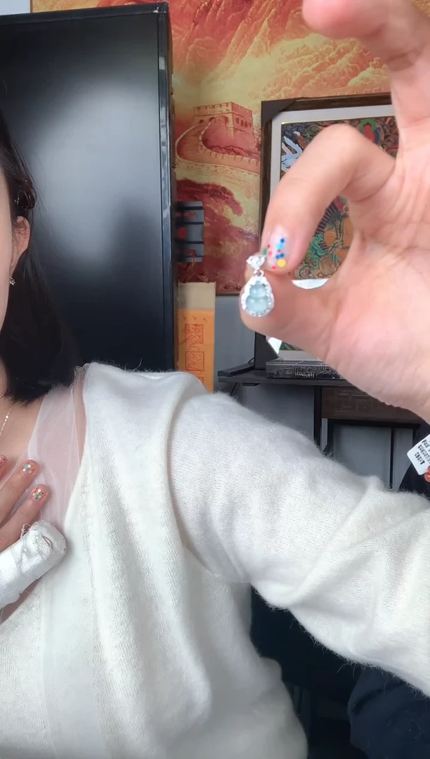 【闪购商品】翡翠颈饰银S925镶嵌mini天空蓝葫芦