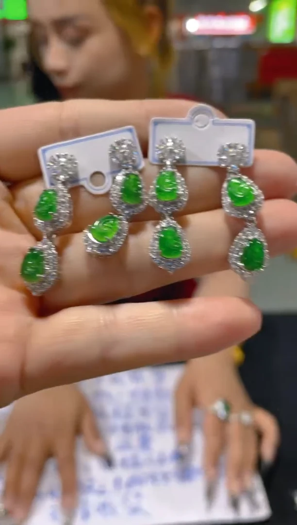 翡翠未镶嵌耳饰天然A货翡翠（多样性发货拍一件发件）