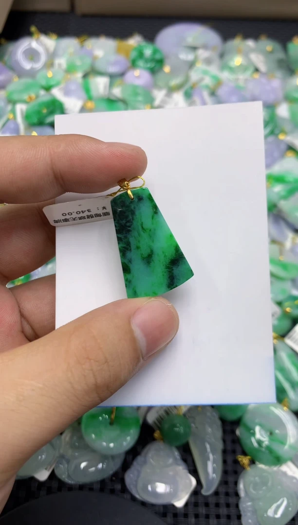 颈饰未镶嵌翡翠天然缅甸翡翠A货