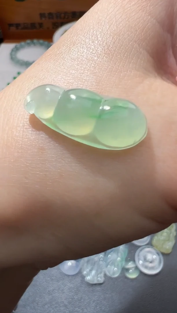 定制翡翠未镶嵌22*10*5.4豆子