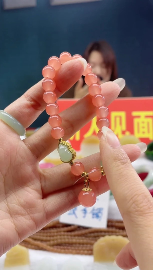 【闪购商品】石英质玉手链合金8
