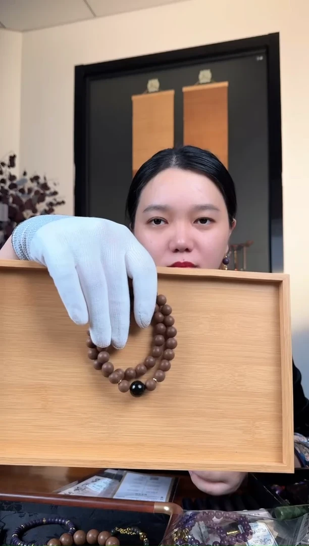 泥塑雍正茉莉8mm双圈微瑕手串