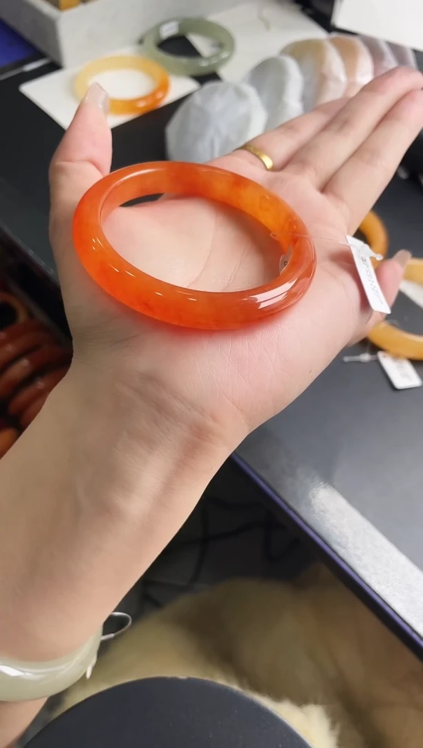 未镶嵌手镯石英质玉j102-HHB55+