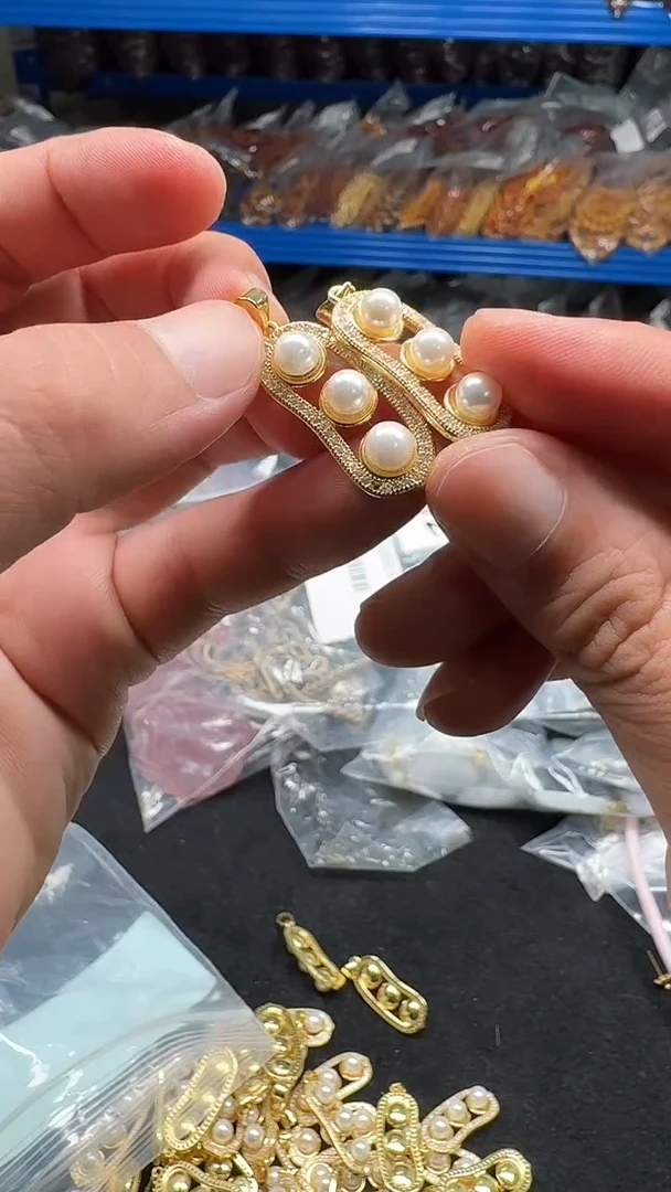 淡水珍珠未镶嵌颈饰006