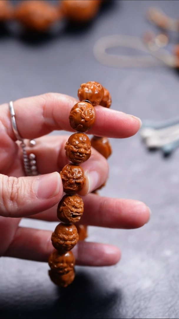 【闪购商品】橄榄核吊坠橄榄核