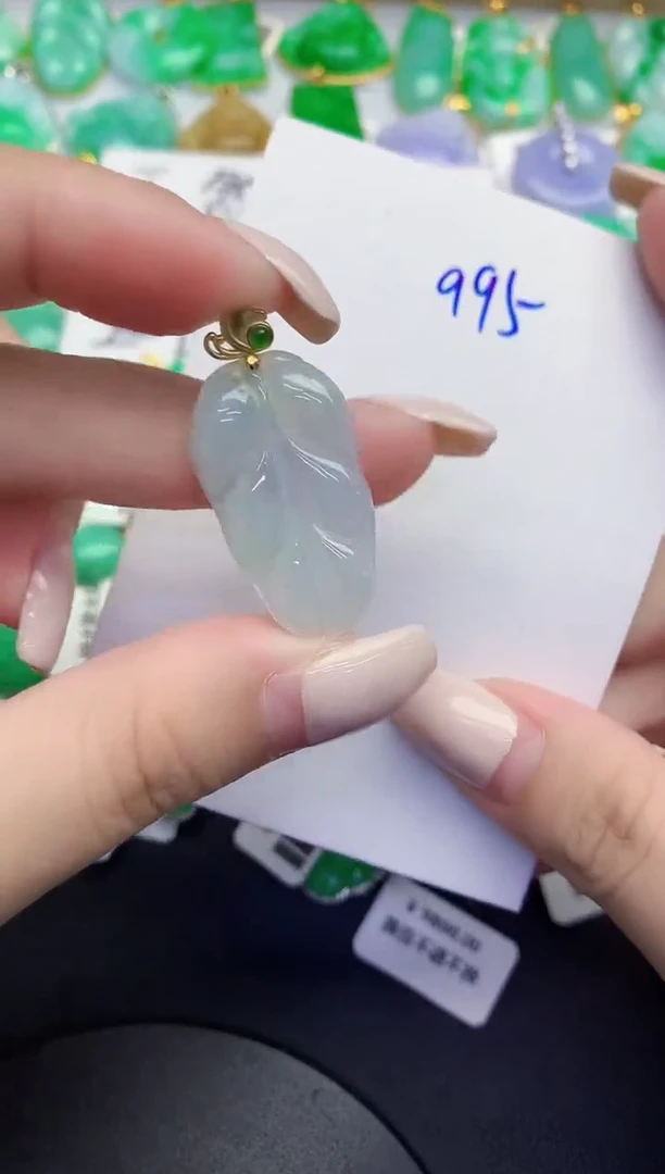 颈饰未镶嵌翡翠缅甸天然翡翠A货