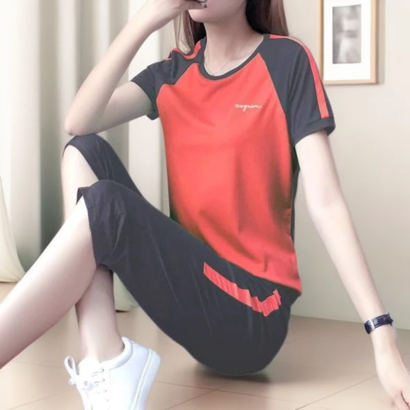 休闲女大码宽松2025胖MM两件套夏季短袖运动套装学生七分裤新款
