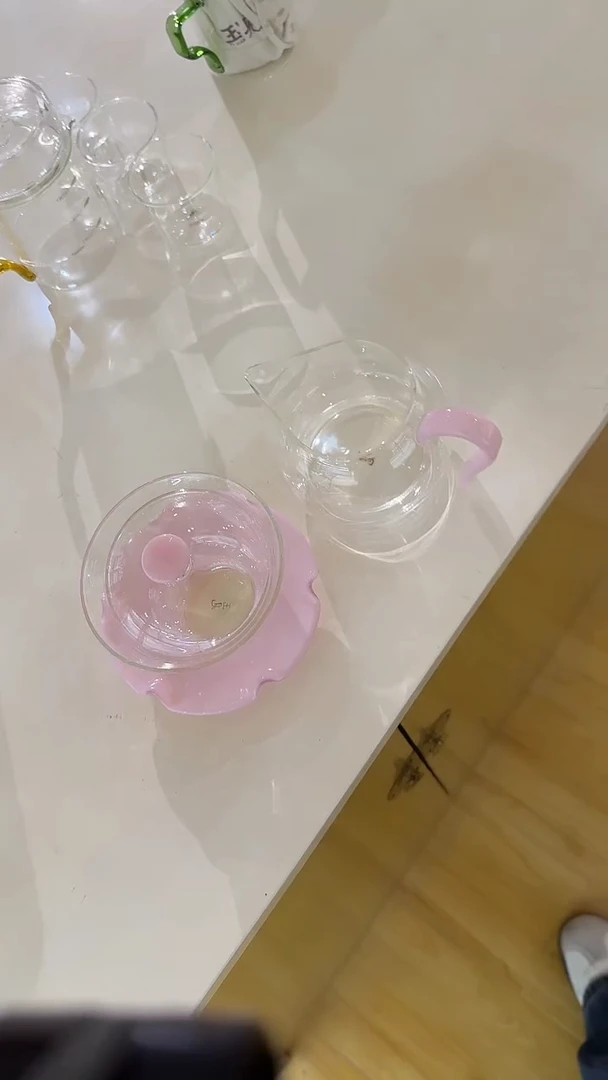 玉见粉色三才盖碗+玉见粉色公道杯