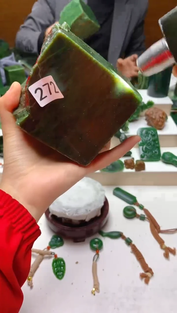 未镶嵌和田玉珠宝半成品1