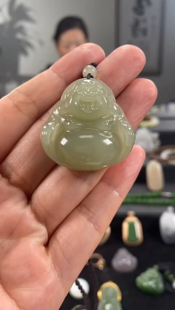 颈饰未镶嵌和田玉精品佛公