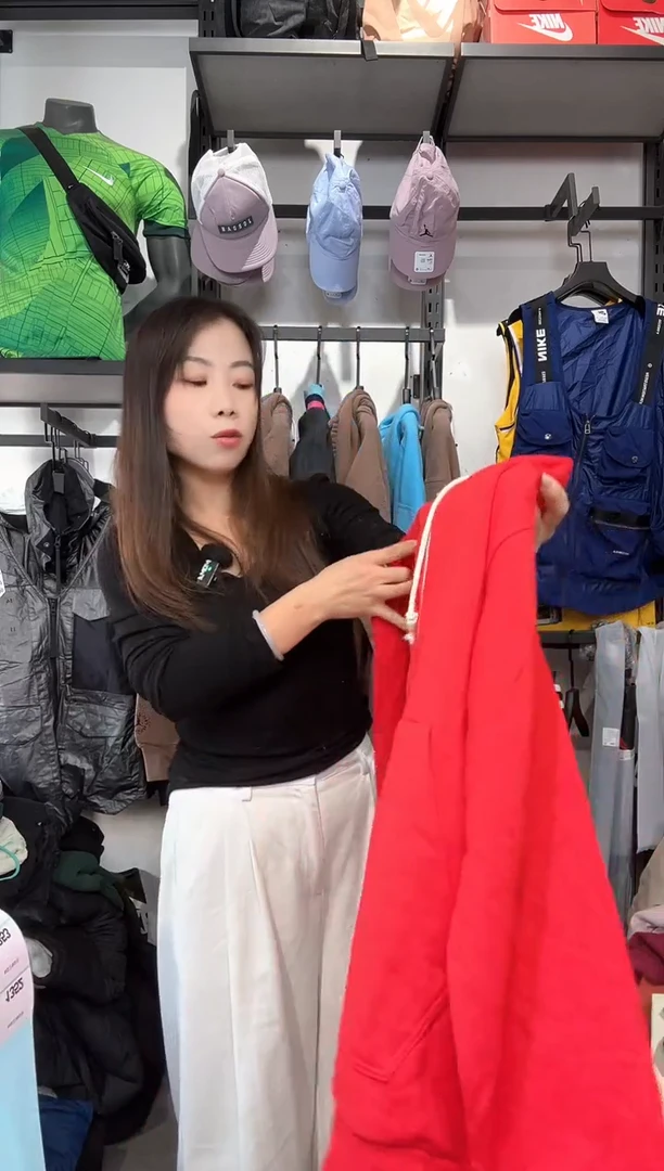 1352 编码 瑕疵款直播间过款为准 尺码