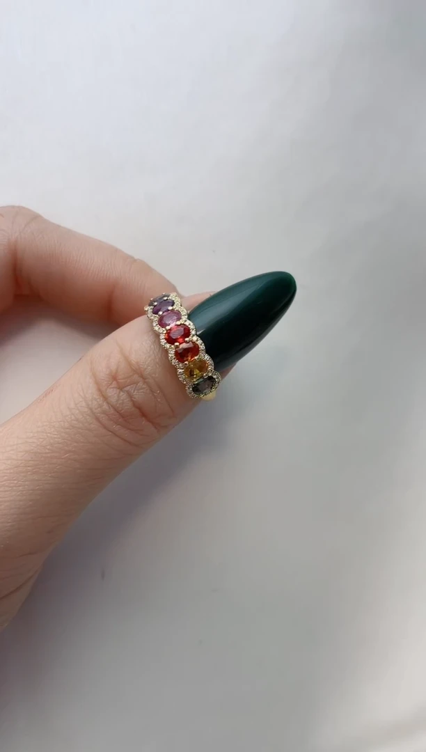 【闪购商品】彩色蓝宝石戒指18K金镶嵌A110