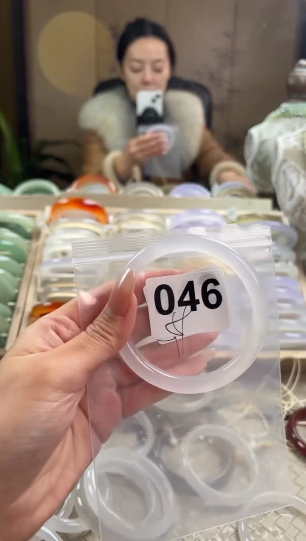 手镯玛瑙/玉髓未镶嵌046