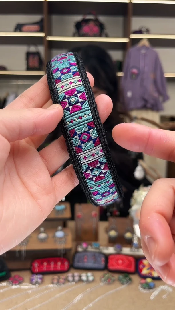 织绣A06黔东南苗族刺绣