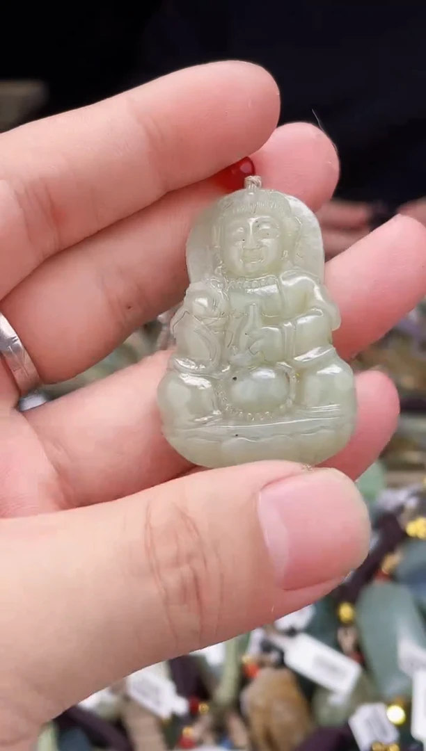 颈饰未镶嵌和田玉1