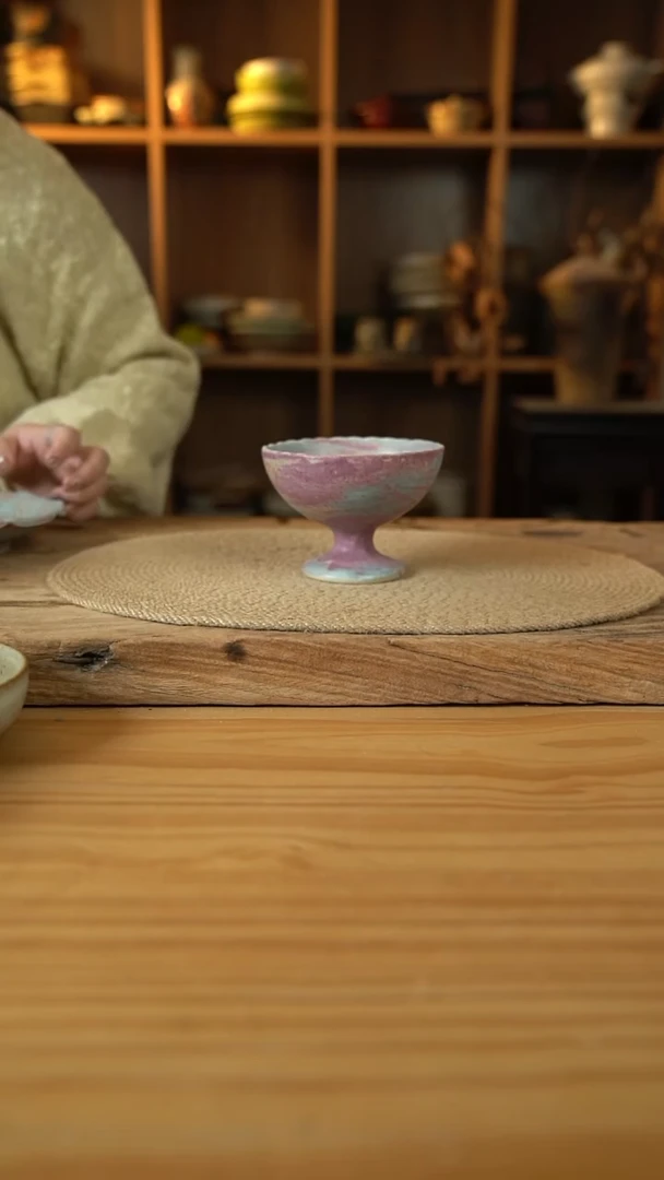 紫色系列的高脚花边冰激凌小碗1个