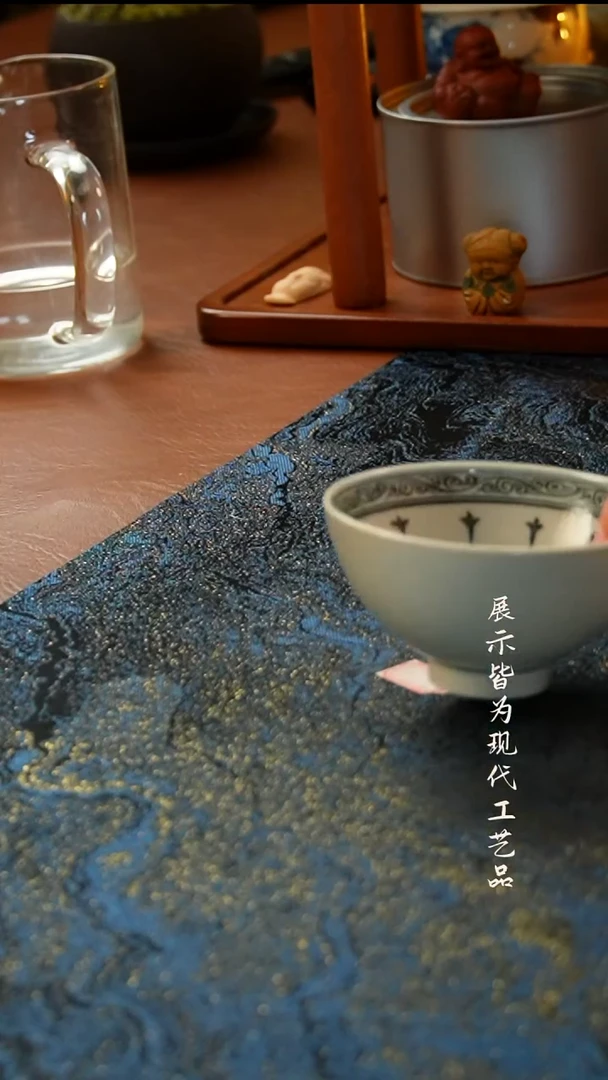 景德镇手工宝箱鸡心杯