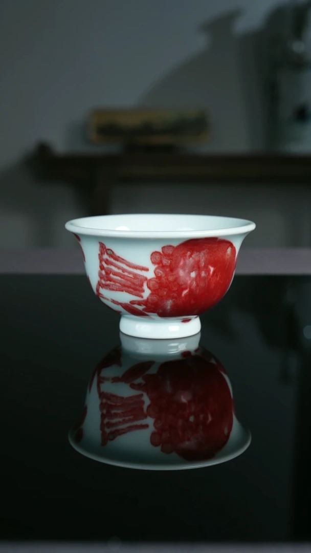 【闪购商品】瓷片《笑口常开》釉里红主人杯