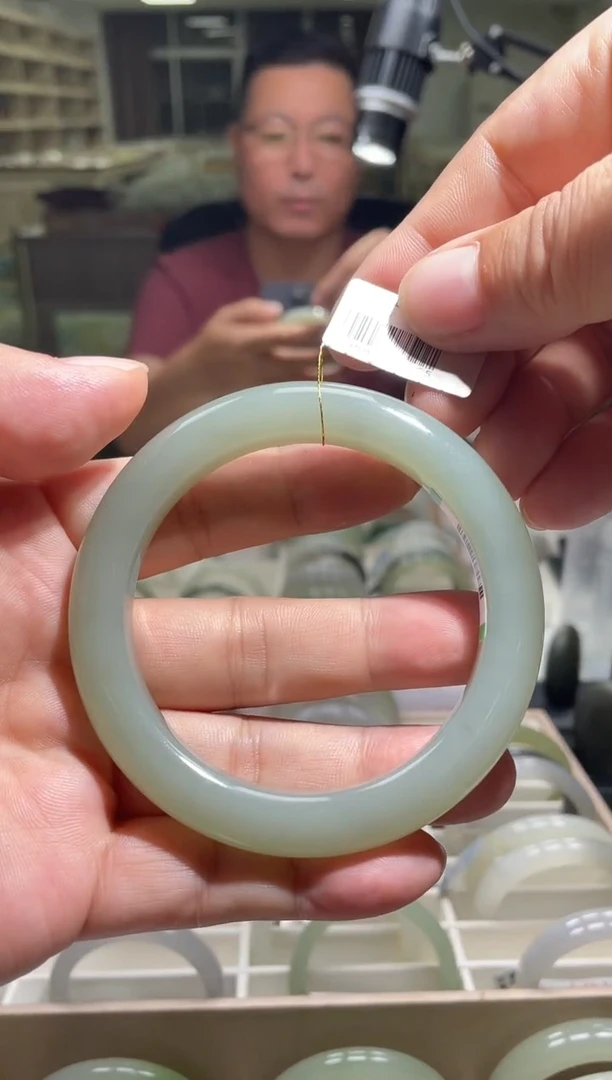 未镶嵌手镯和田玉63-65圈口 9065