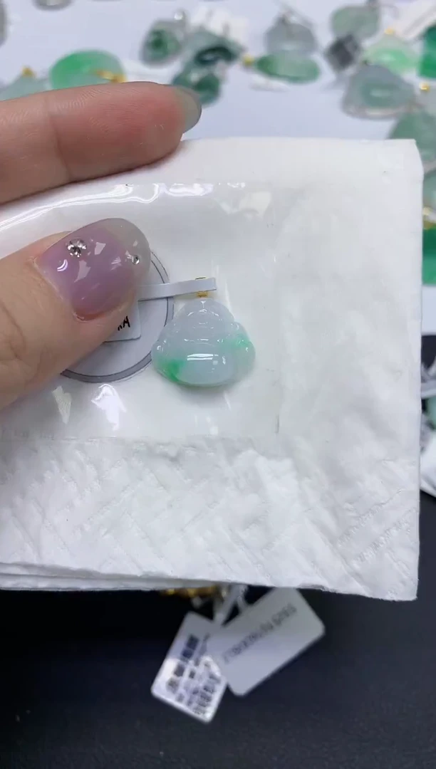 颈饰18K金镶嵌翡翠天然缅甸翡翠A货百元以上9元证书费自理