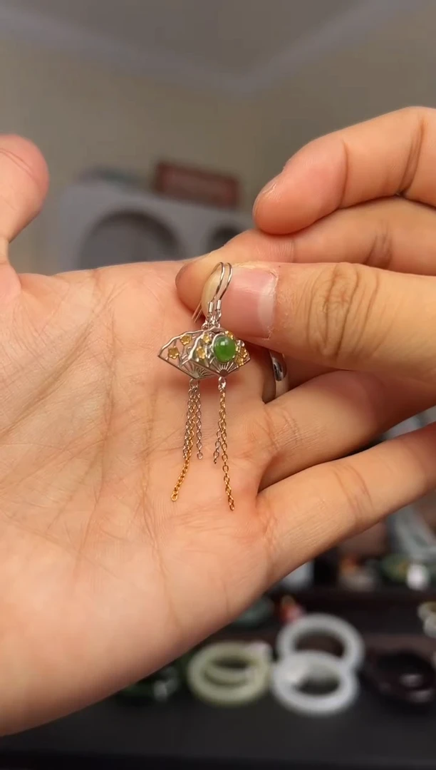 颈饰银S925镶嵌和田玉耳钉