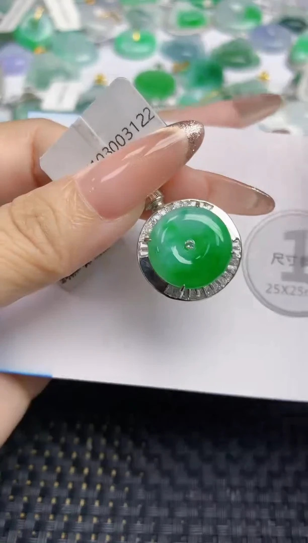 颈饰未镶嵌翡翠天然缅甸A货翡翠百元以上9元证书费自理