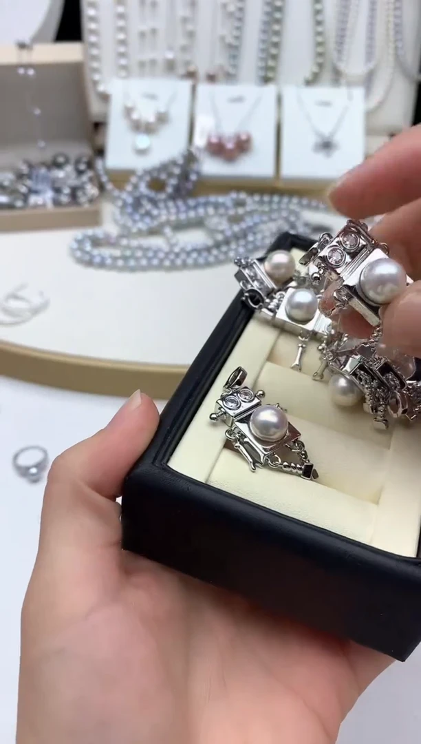 颈饰未镶嵌淡水珍珠多样性发其一