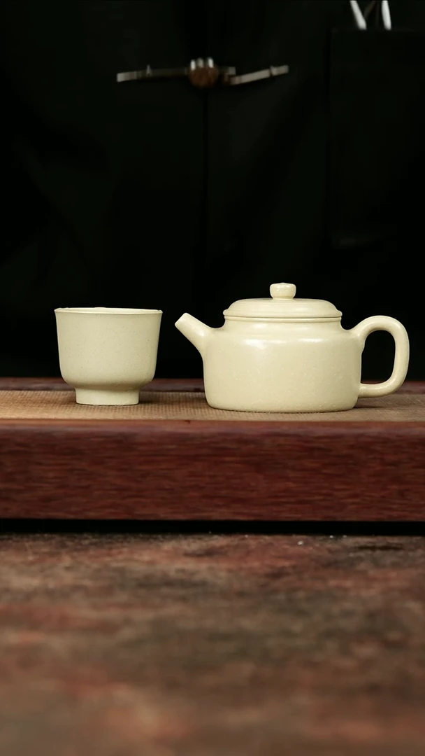 【闪购商品】紫砂茶壶梨皮本绿德钟