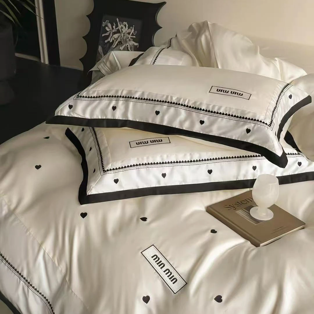 2025春夏新款 【天丝甜心少女】高支兰精天丝刺绣四件套简约轻奢