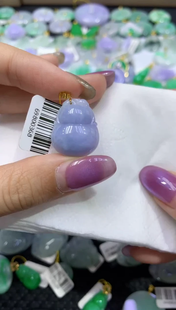 颈饰18K金镶嵌翡翠天然缅甸翡翠A货