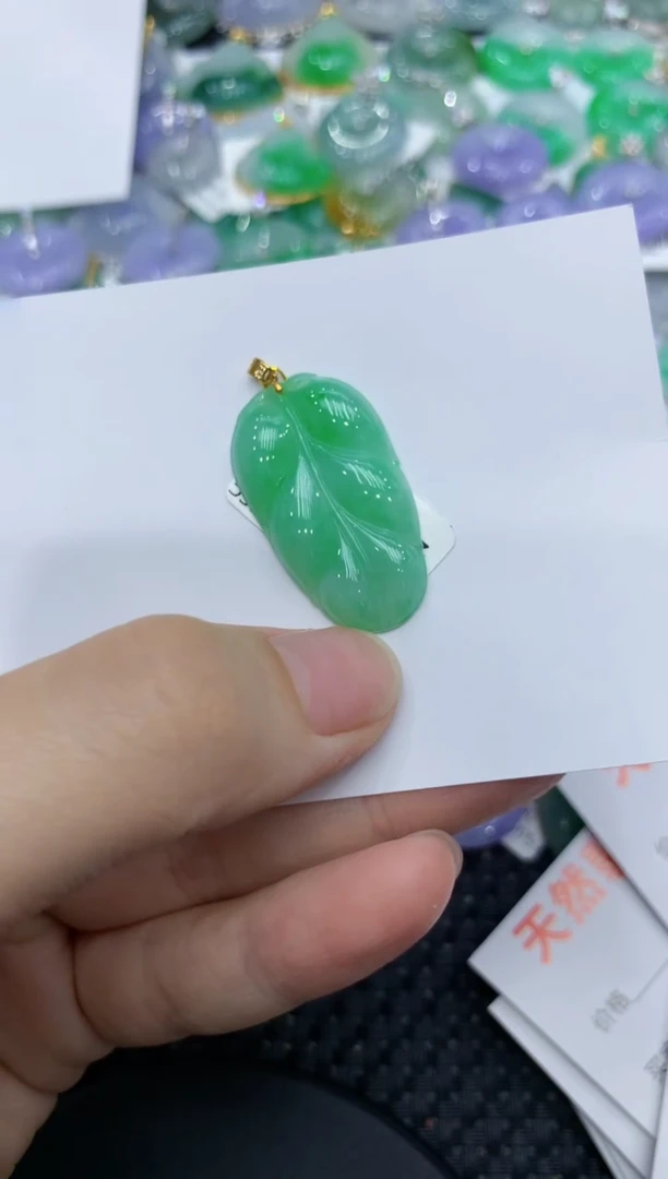 【闪购商品】翡翠颈饰18K金镶嵌111111111