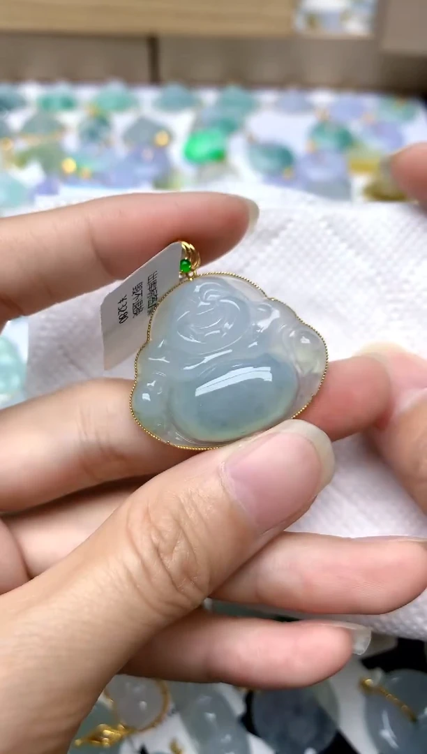 翡翠18K金镶嵌颈饰天然A货翡翠