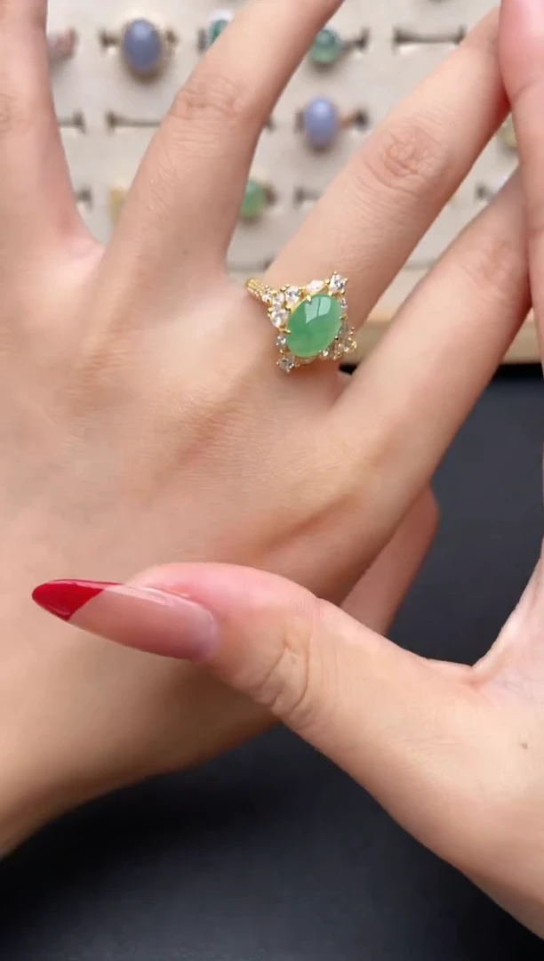 【闪购商品】翡翠戒指银S925镶嵌一物一证一礼盒