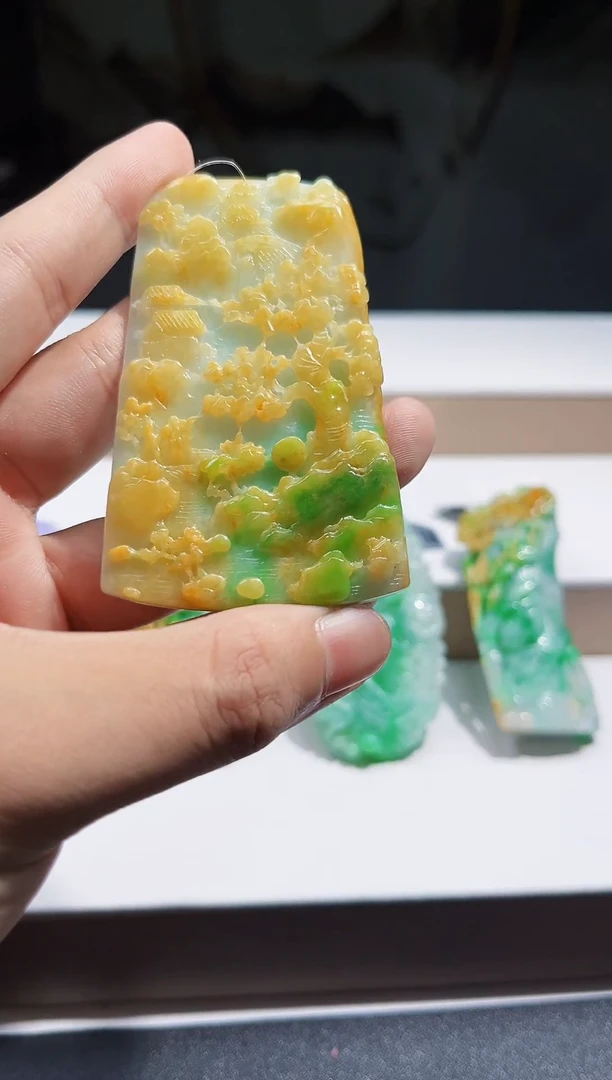 未镶嵌定制翡翠挂件